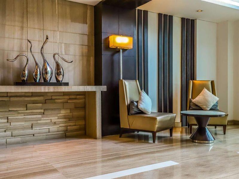 Radisson Hotel Sector 29 Gurugram Gurgaon Bagian luar foto