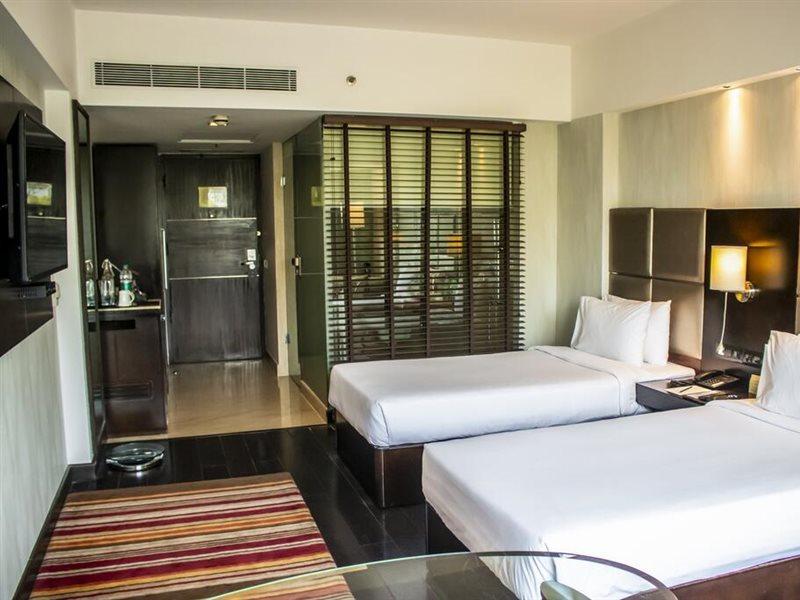 Radisson Hotel Sector 29 Gurugram Gurgaon Bagian luar foto