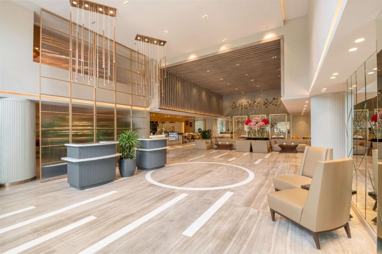 Radisson Hotel Sector 29 Gurugram Gurgaon Bagian luar foto
