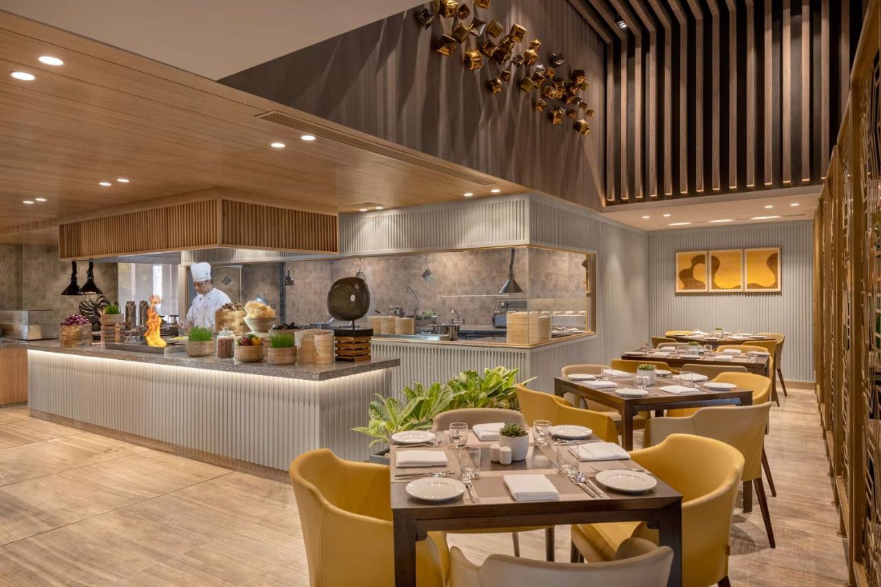 Radisson Hotel Sector 29 Gurugram Gurgaon Bagian luar foto