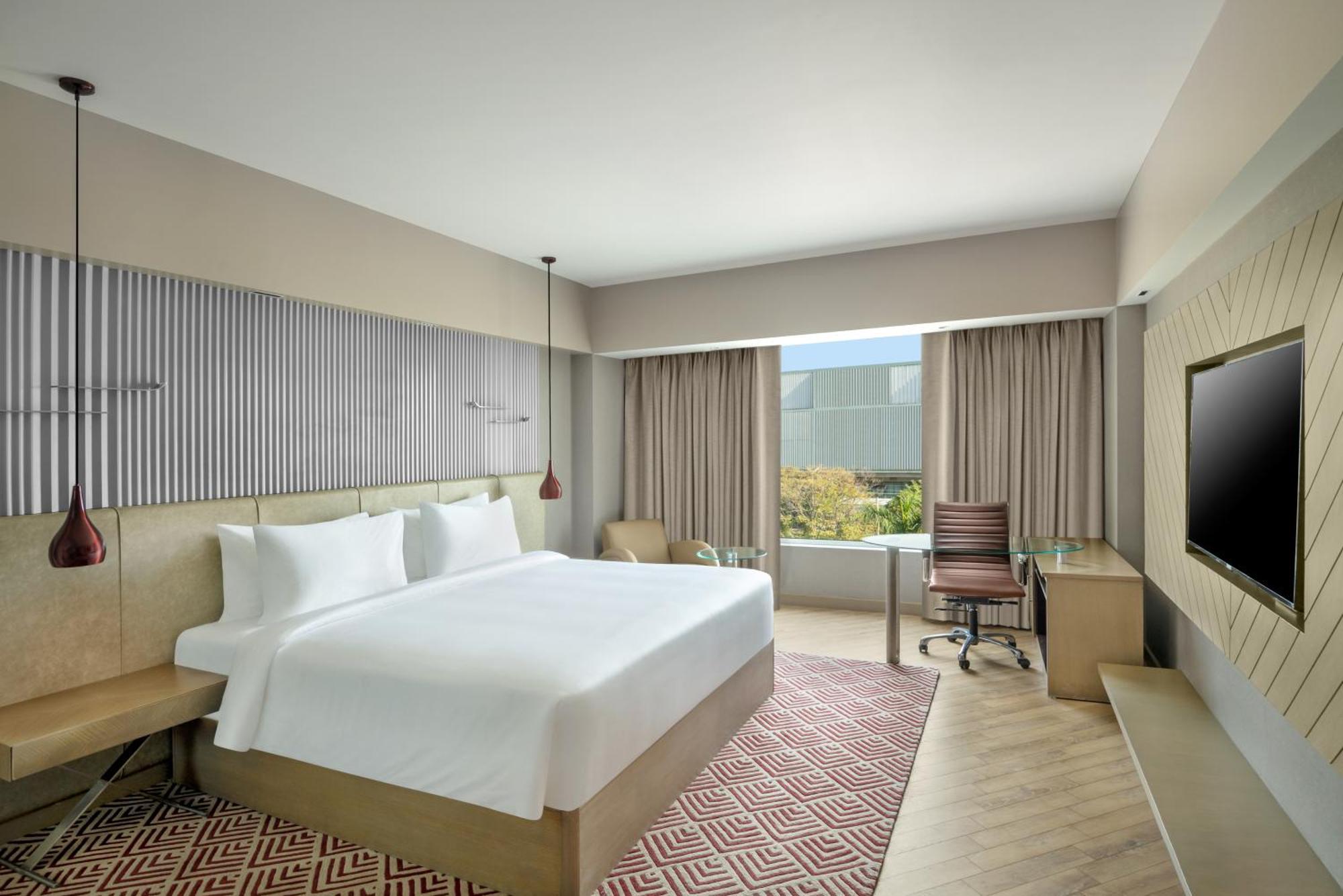 Radisson Hotel Sector 29 Gurugram Gurgaon Bagian luar foto
