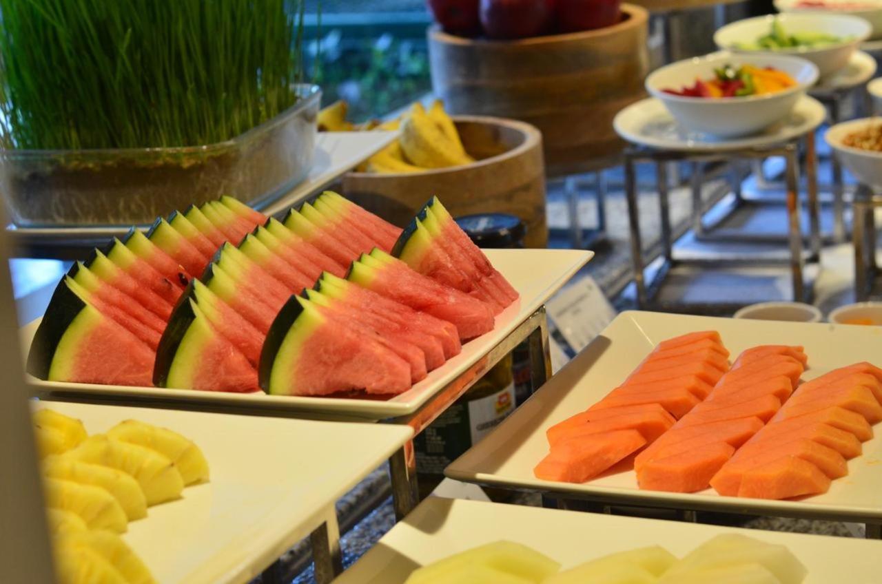 Radisson Hotel Sector 29 Gurugram Gurgaon Bagian luar foto