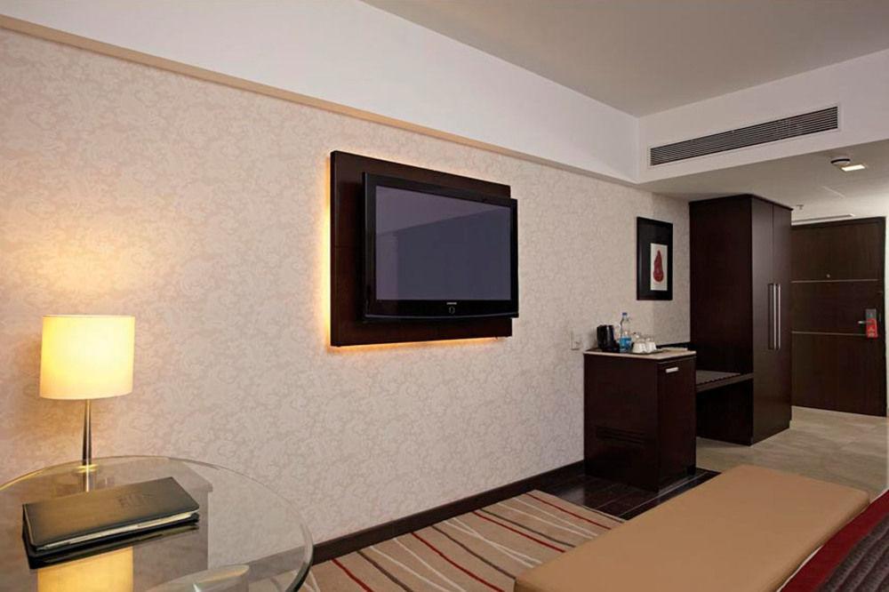 Radisson Hotel Sector 29 Gurugram Gurgaon Bagian luar foto