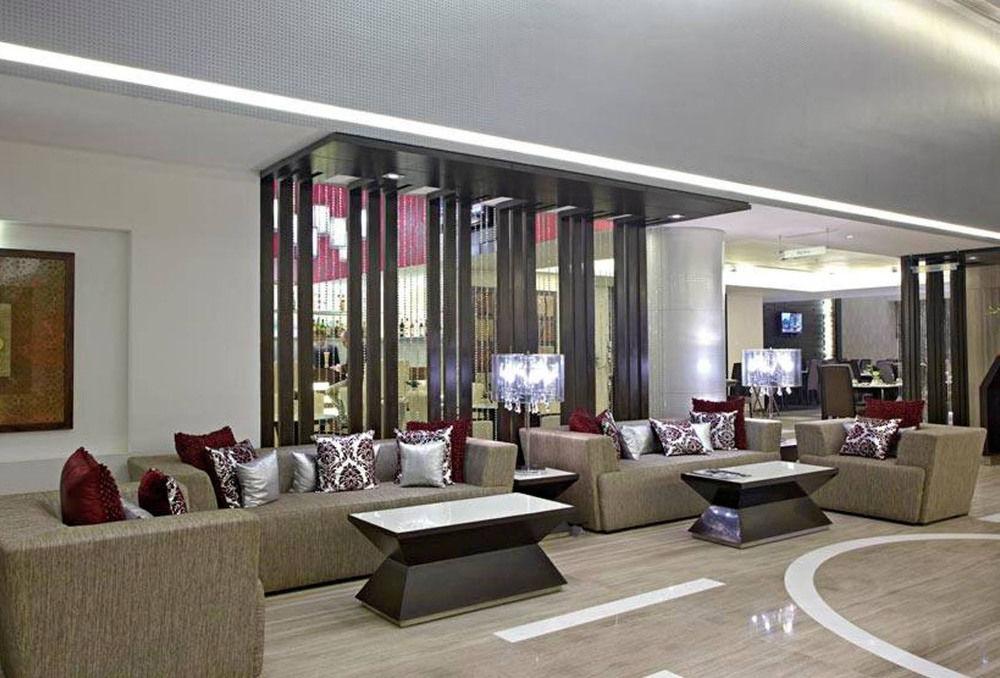 Radisson Hotel Sector 29 Gurugram Gurgaon Bagian luar foto